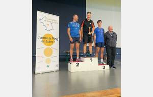 OPEN 500 -  Nicolas sur la 1ère Marche du Podium